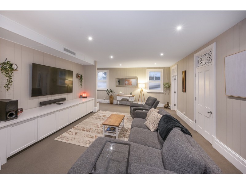 67 Gordon Street, Hendra QLD 4011