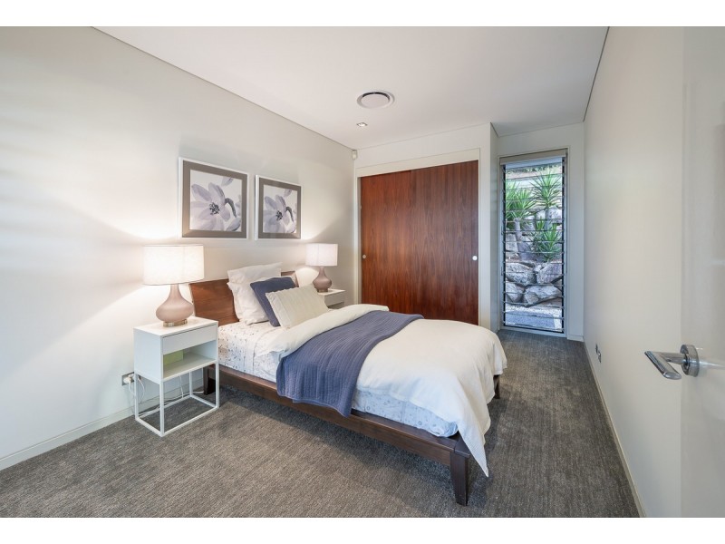 45 Royston Street, Brookfield QLD 4069