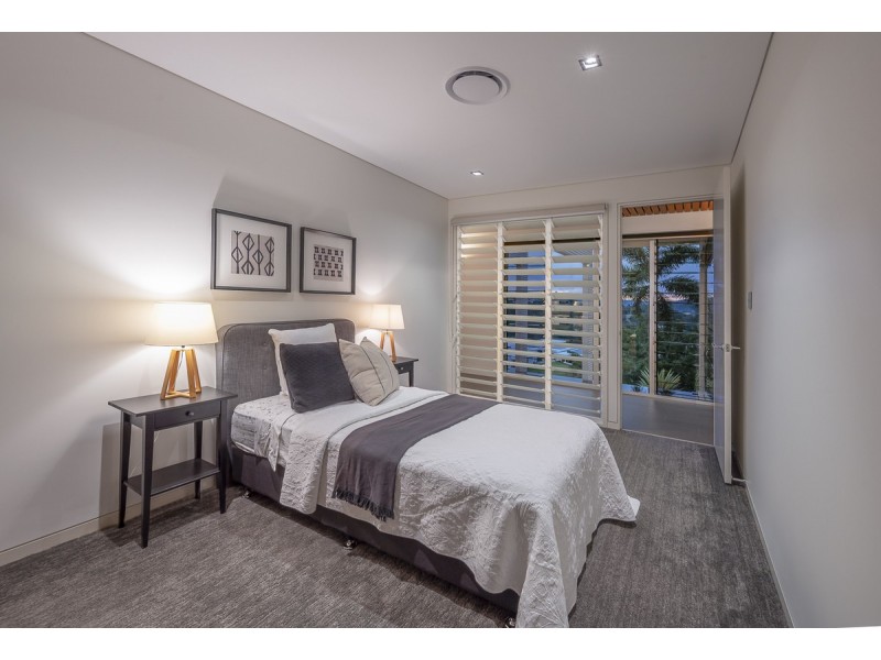 45 Royston Street, Brookfield QLD 4069