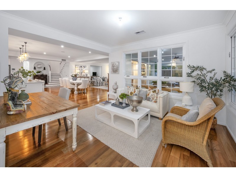 101 Hawken Drive, St Lucia QLD 4067