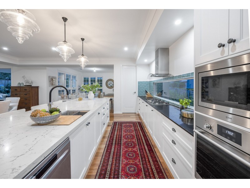 101 Hawken Drive, St Lucia QLD 4067