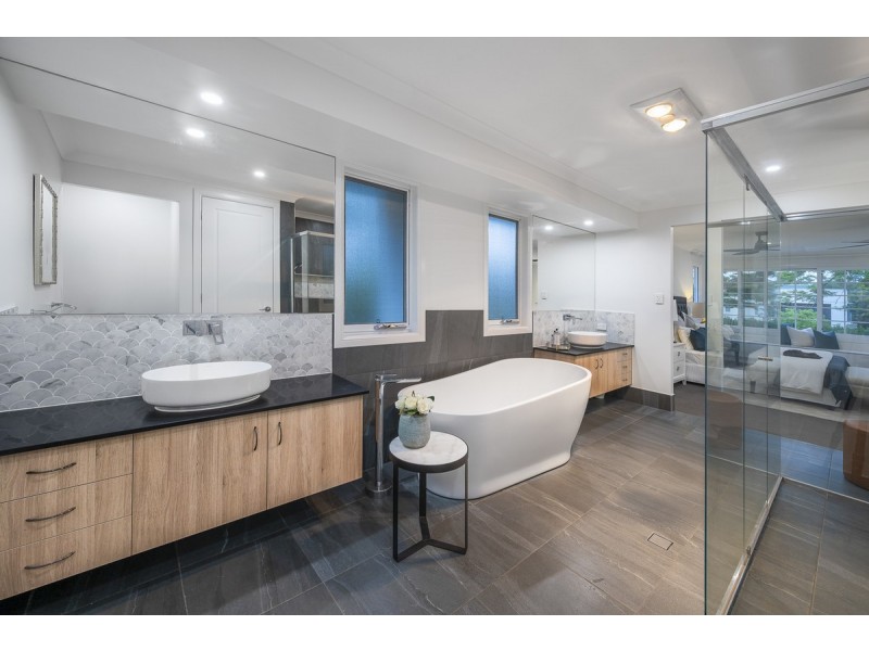 101 Hawken Drive, St Lucia QLD 4067