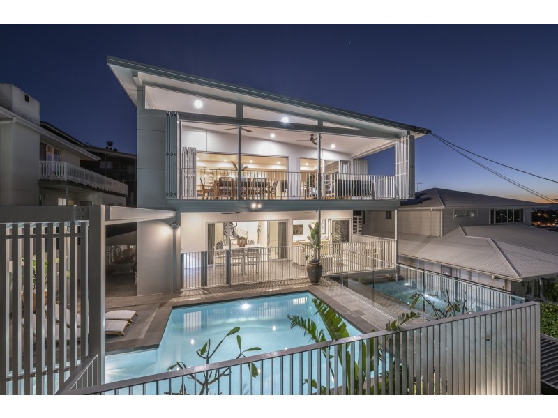 5 Harbut Street, Holland Park West QLD 4121