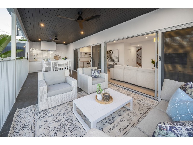 5 Harbut Street, Holland Park West QLD 4121