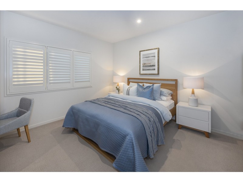 5 Harbut Street, Holland Park West QLD 4121