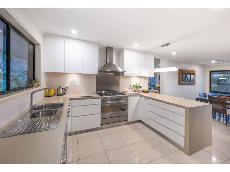 311 Herron Road, Pullenvale QLD 4069