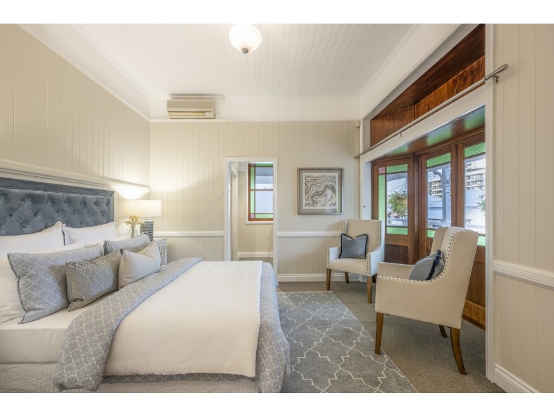 67 Lockerbie Street, Kangaroo Point QLD 4169