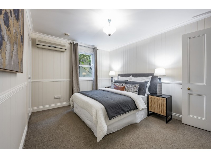 67 Lockerbie Street, Kangaroo Point QLD 4169
