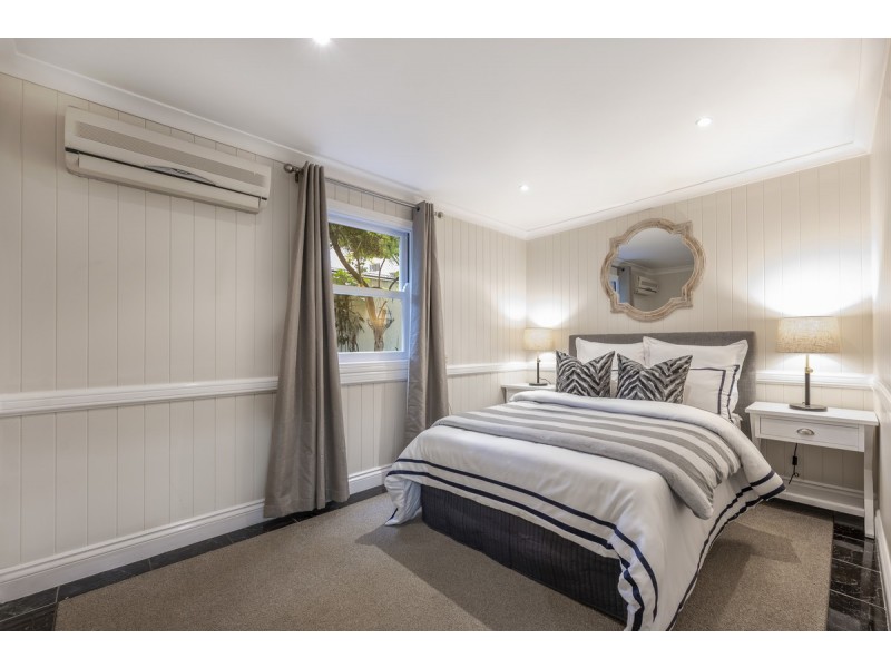 67 Lockerbie Street, Kangaroo Point QLD 4169