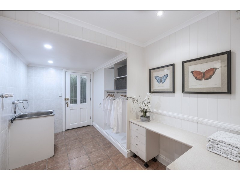 67 Lockerbie Street, Kangaroo Point QLD 4169