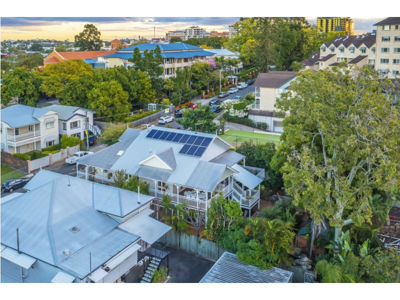 67 Lockerbie Street, Kangaroo Point QLD 4169