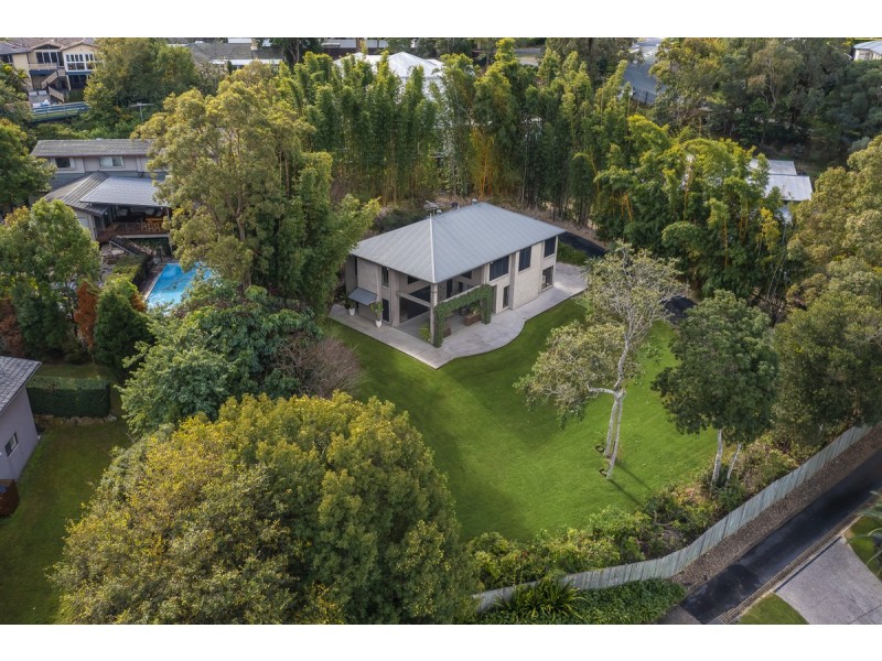 5 Robertson Place, Fig Tree Pocket QLD 4069