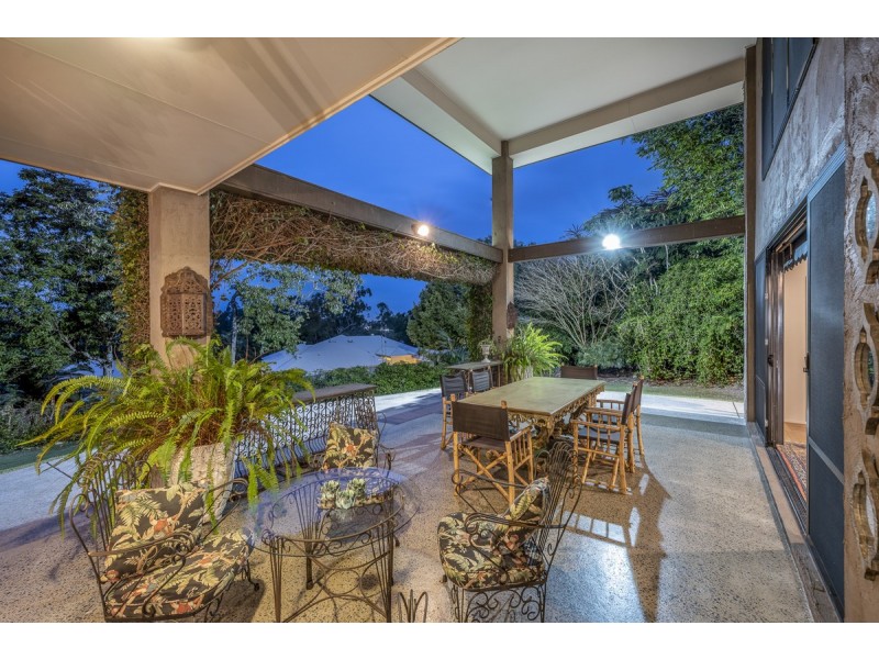 5 Robertson Place, Fig Tree Pocket QLD 4069