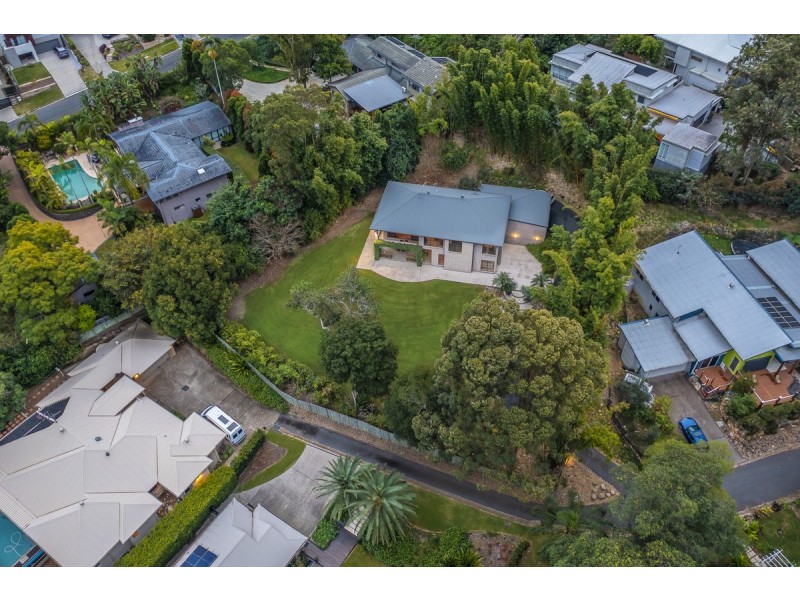 5 Robertson Place, Fig Tree Pocket QLD 4069