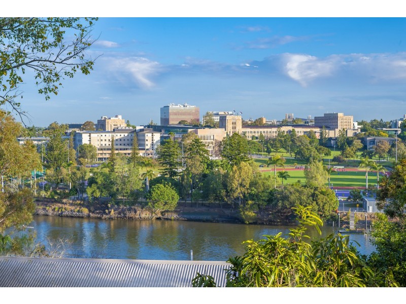 37 Saint James Street, Highgate Hill QLD 4101