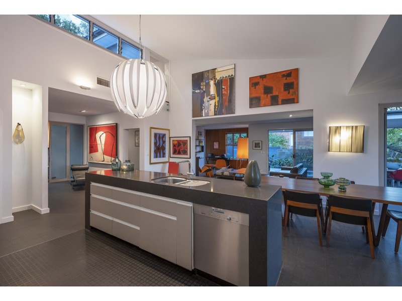 37 Saint James Street, Highgate Hill QLD 4101