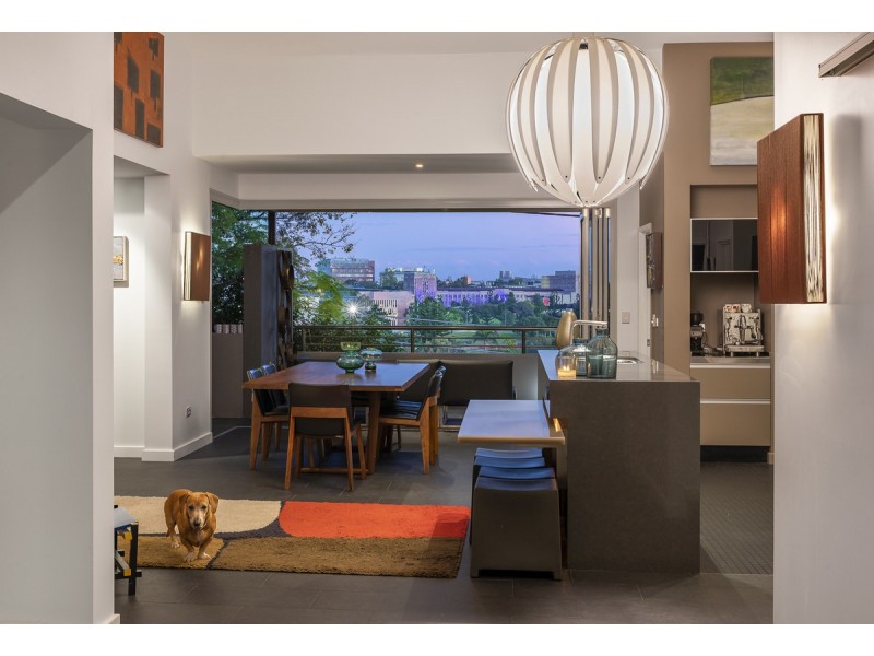 37 Saint James Street, Highgate Hill QLD 4101