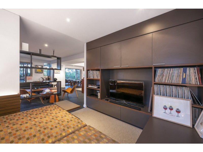 37 Saint James Street, Highgate Hill QLD 4101