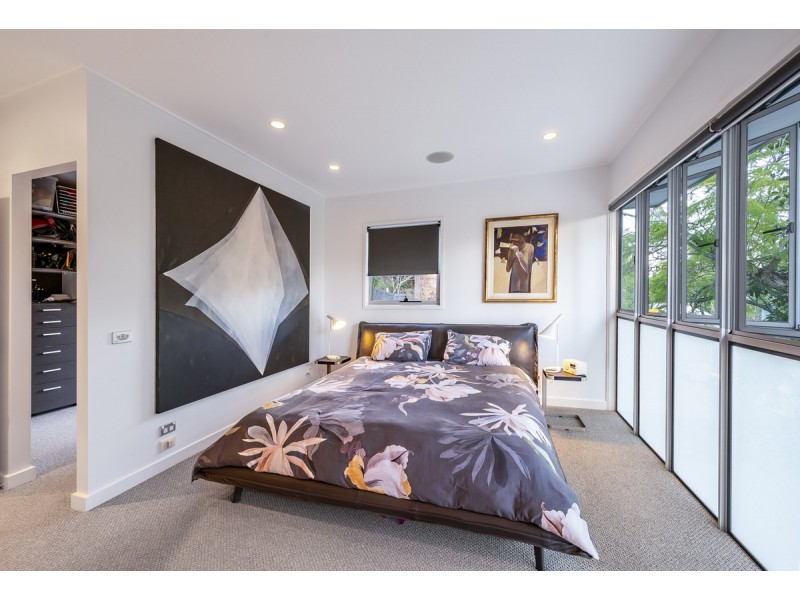 37 Saint James Street, Highgate Hill QLD 4101