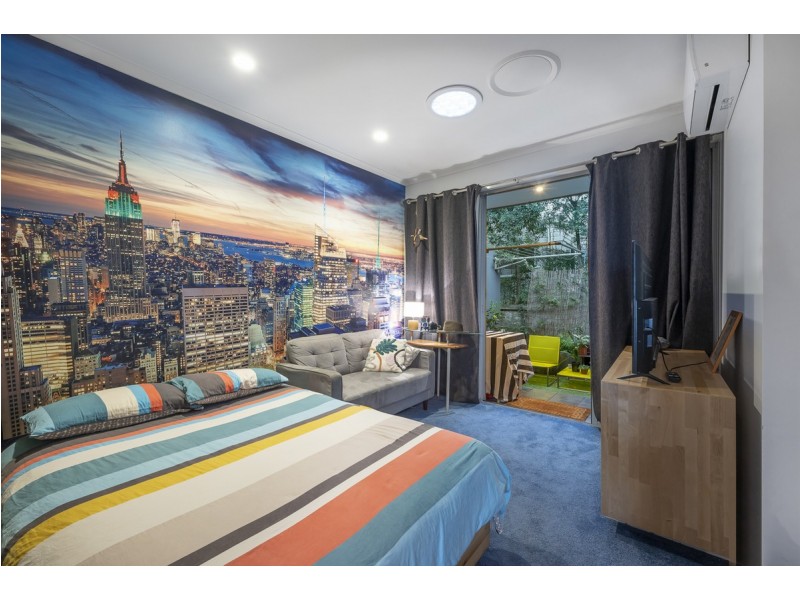 37 Saint James Street, Highgate Hill QLD 4101