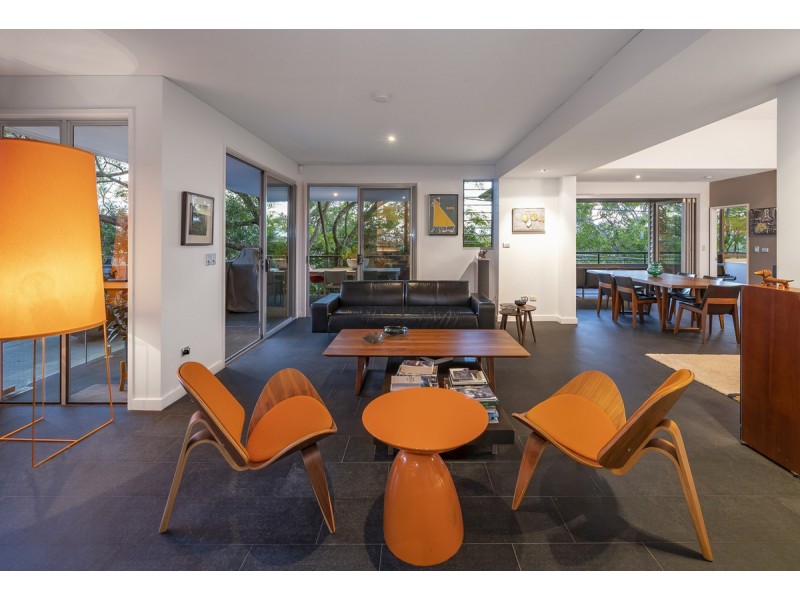 37 Saint James Street, Highgate Hill QLD 4101