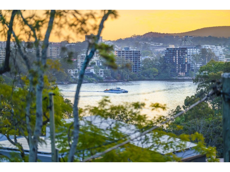 37 Saint James Street, Highgate Hill QLD 4101