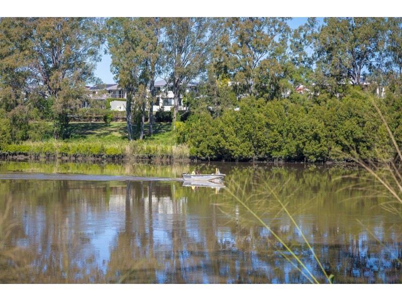 53 Robertson Place, Fig Tree Pocket QLD 4069