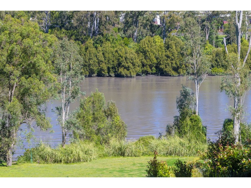 53 Robertson Place, Fig Tree Pocket QLD 4069