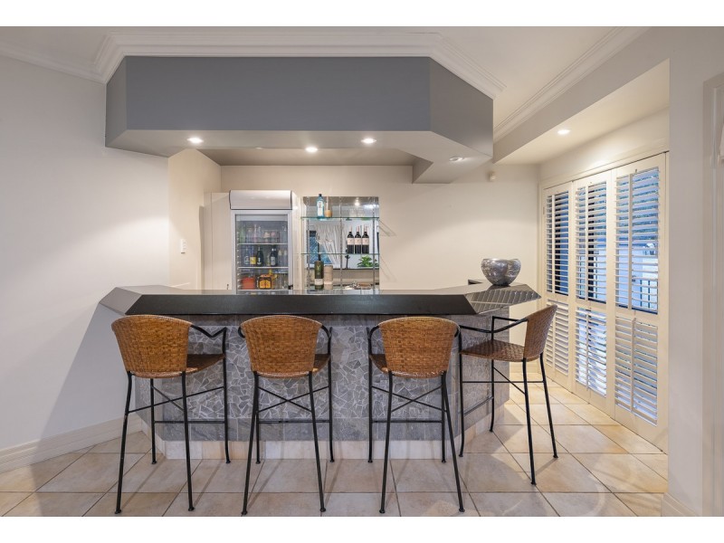 34 Fairway Place, Carindale QLD 4152