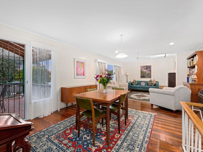 37 Wongabel Street, Kenmore QLD 4069