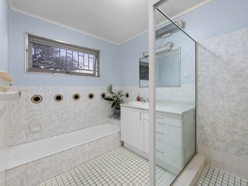 37 Wongabel Street, Kenmore QLD 4069