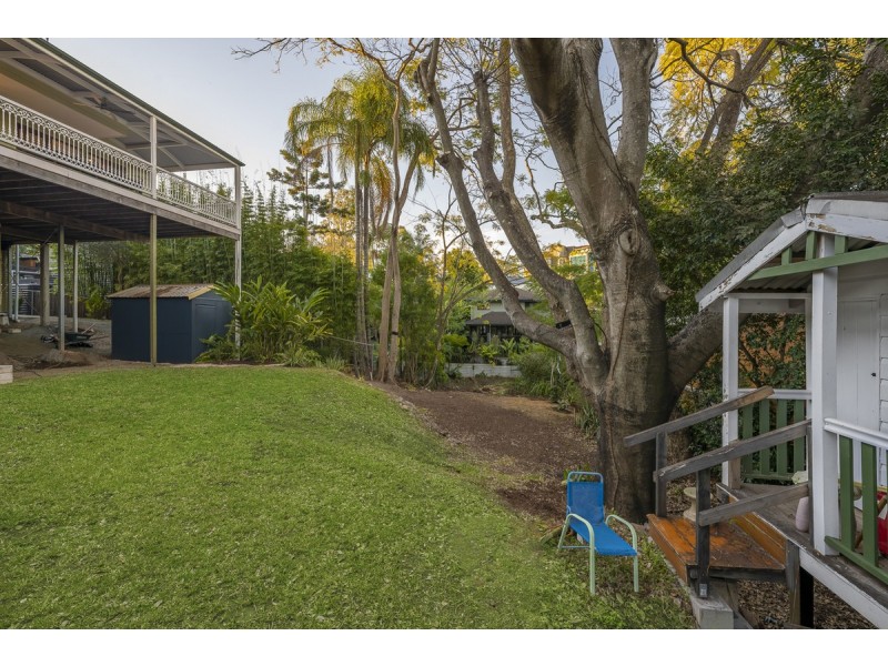 20 Darvall Street, Taringa QLD 4068