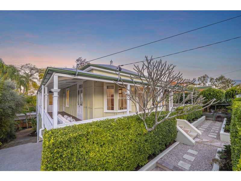 20 Darvall Street, Taringa QLD 4068