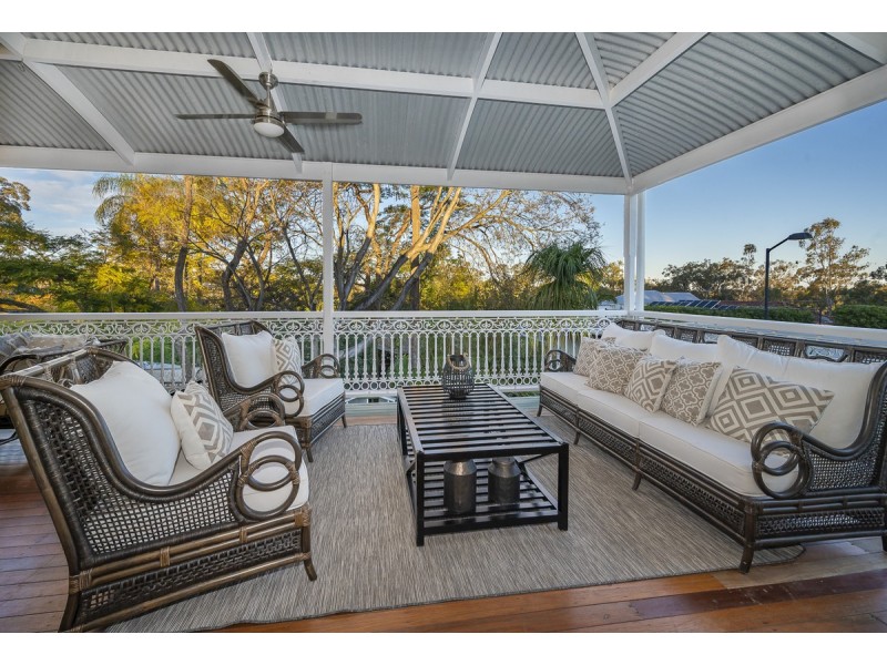 20 Darvall Street, Taringa QLD 4068