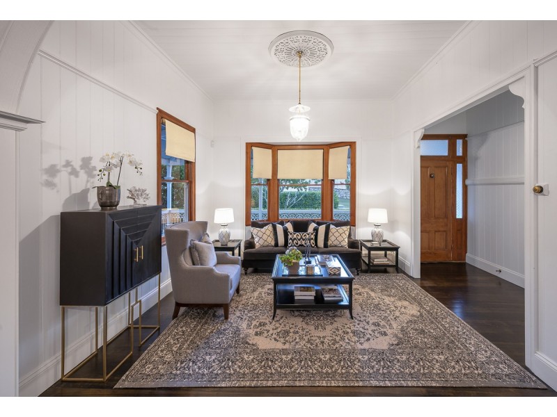 20 Darvall Street, Taringa QLD 4068