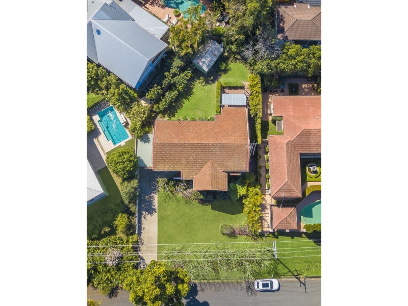 8 Ivy Street, Indooroopilly QLD 4068