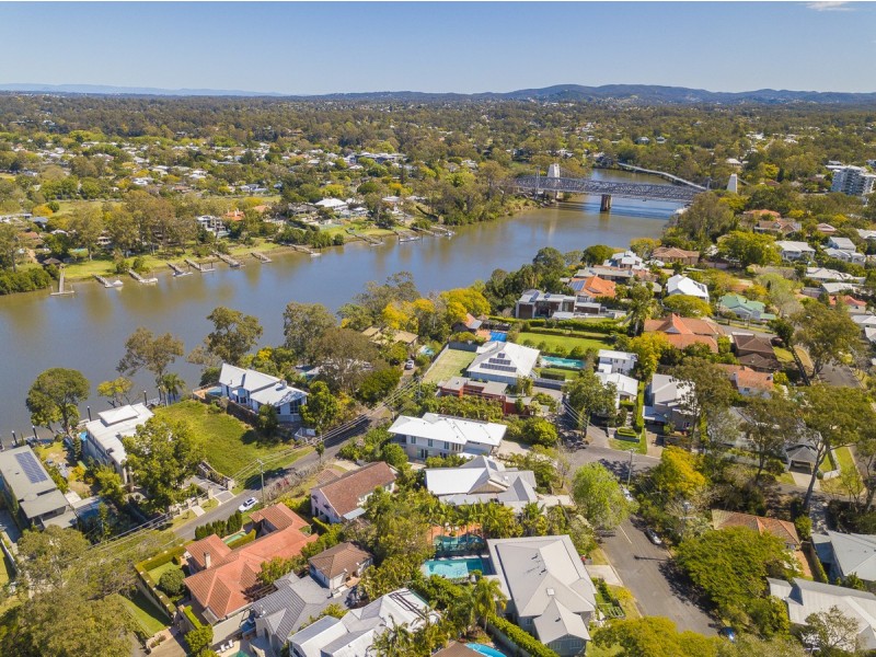 8 Ivy Street, Indooroopilly QLD 4068