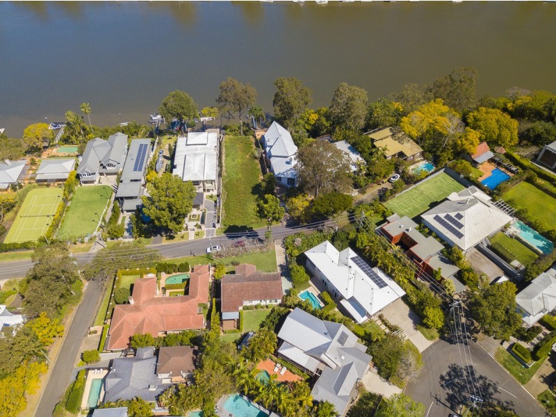 8 Ivy Street, Indooroopilly QLD 4068