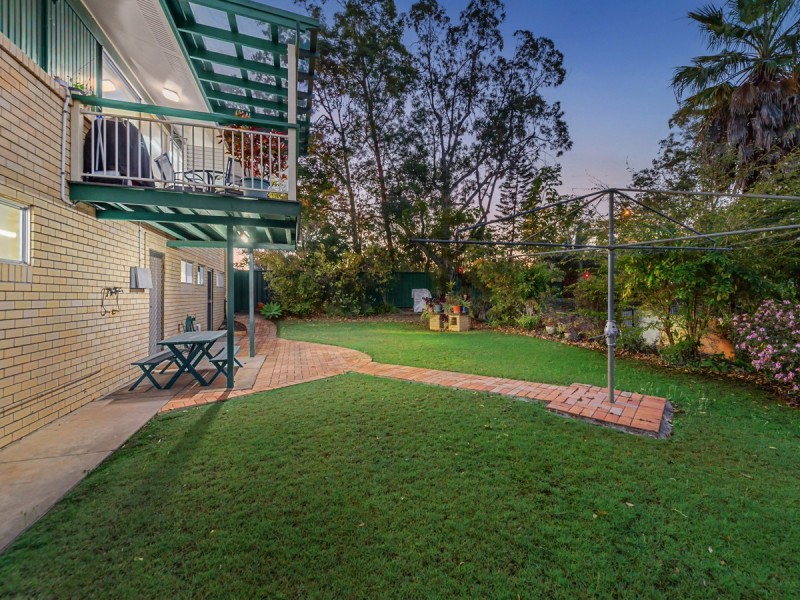 2 Aylesbury Street, Fig Tree Pocket QLD 4069