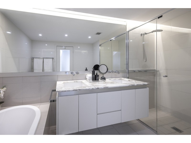 1141/22 Refinery Parade, New Farm QLD 4005