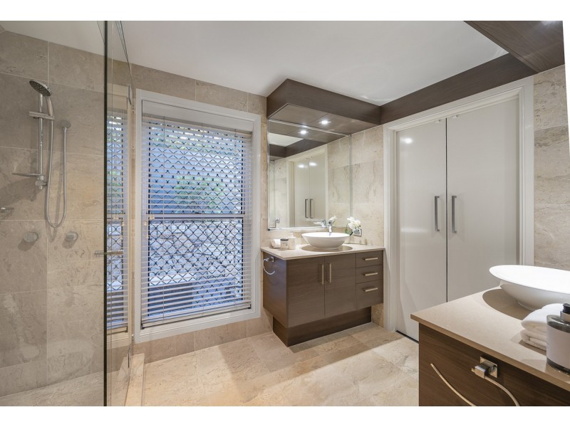 4 Haslam Court, Carindale QLD 4152