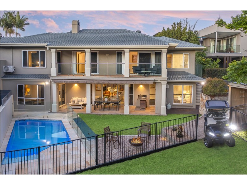 4 Haslam Court, Carindale QLD 4152