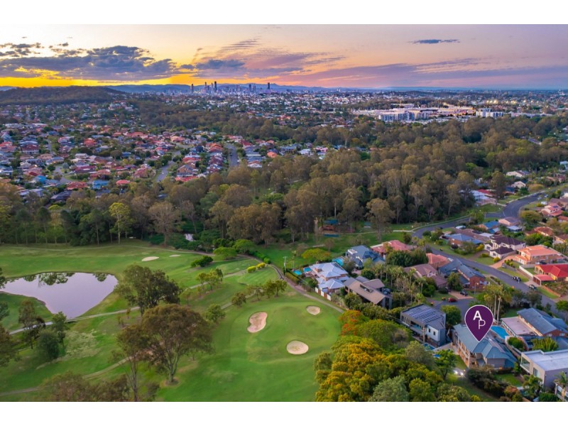 4 Haslam Court, Carindale QLD 4152