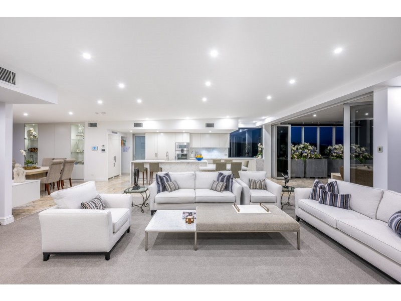 8/288 Swann Road, St Lucia QLD 4067