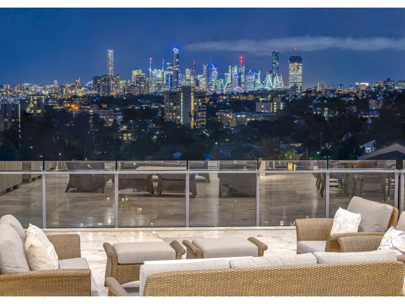 8/288 Swann Road, St Lucia QLD 4067