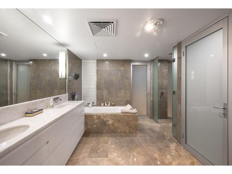 8/288 Swann Road, St Lucia QLD 4067