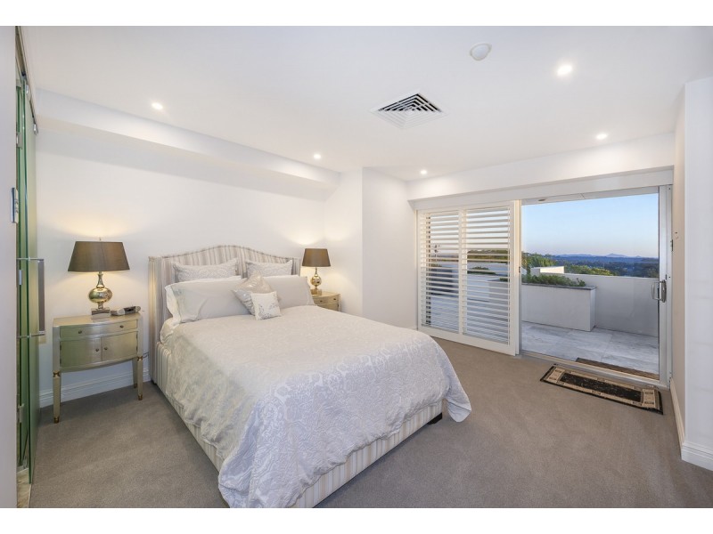 8/288 Swann Road, St Lucia QLD 4067