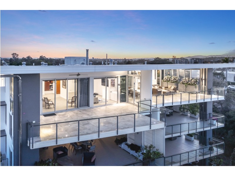 8/288 Swann Road, St Lucia QLD 4067