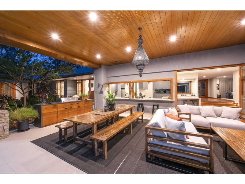 63 Greentrees Avenue, Brookfield QLD 4069
