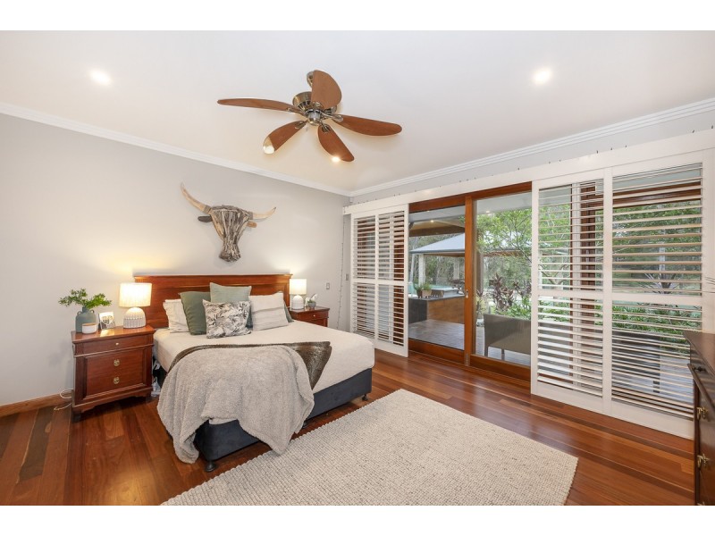 63 Greentrees Avenue, Brookfield QLD 4069